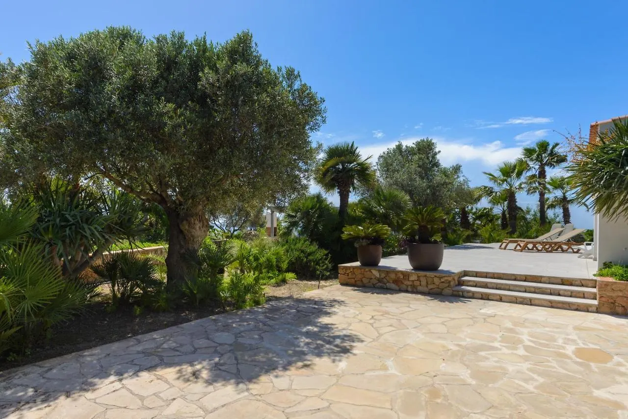 Villa Can Joan I - Fantastic Sunset Views And Family Friendly - San Antonio