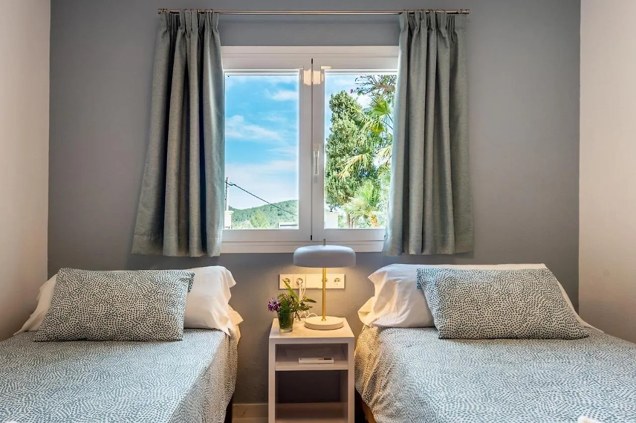 Villa Can Joan I - Fantastic Sunset Views And Family Friendly - San Antonio