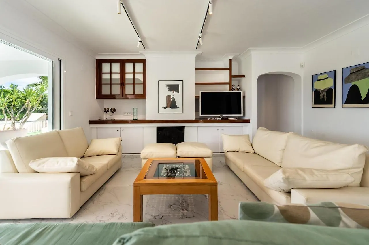 Villa Can Joan I - Fantastic Sunset Views And Family Friendly - San Antonio
