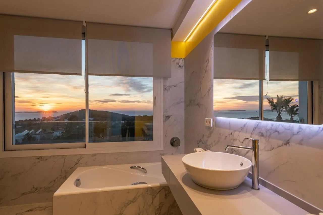 Villa Can Joan I - Fantastic Sunset Views And Family Friendly - San Antonio  0*, San Antonio (Ibiza)
