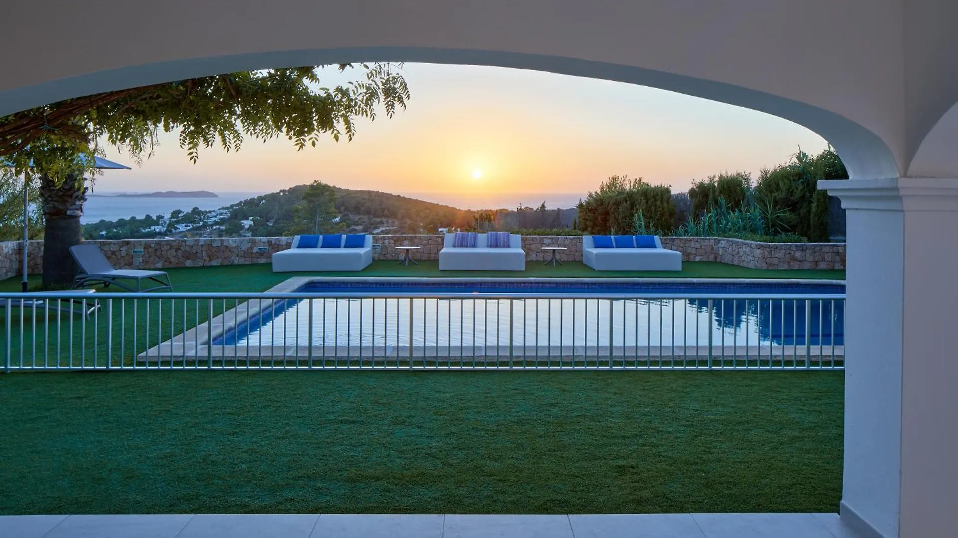 Villa Can Joan I - Fantastic Sunset Views And Family Friendly - Σαν Αντόνιο Ισπανία