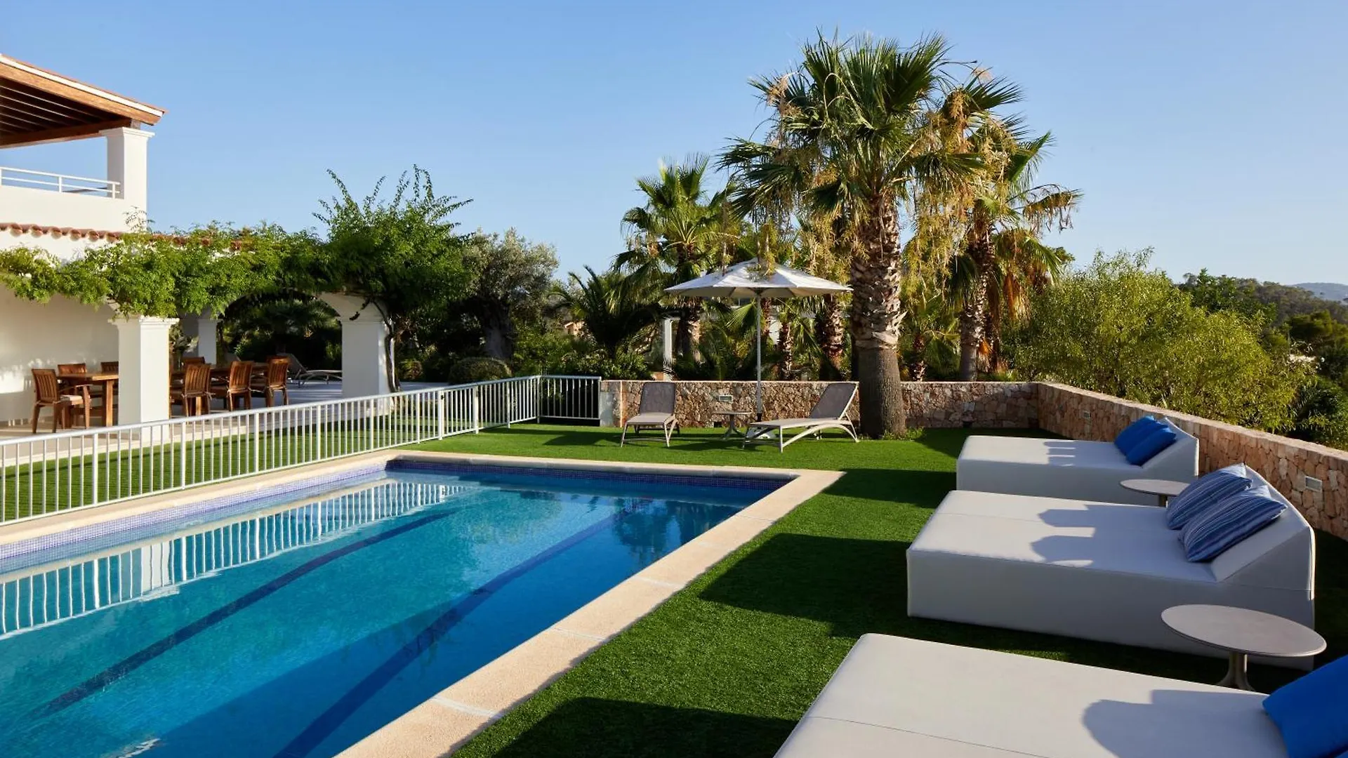 Villa Can Joan I - Fantastic Sunset Views And Family Friendly - San Antonio