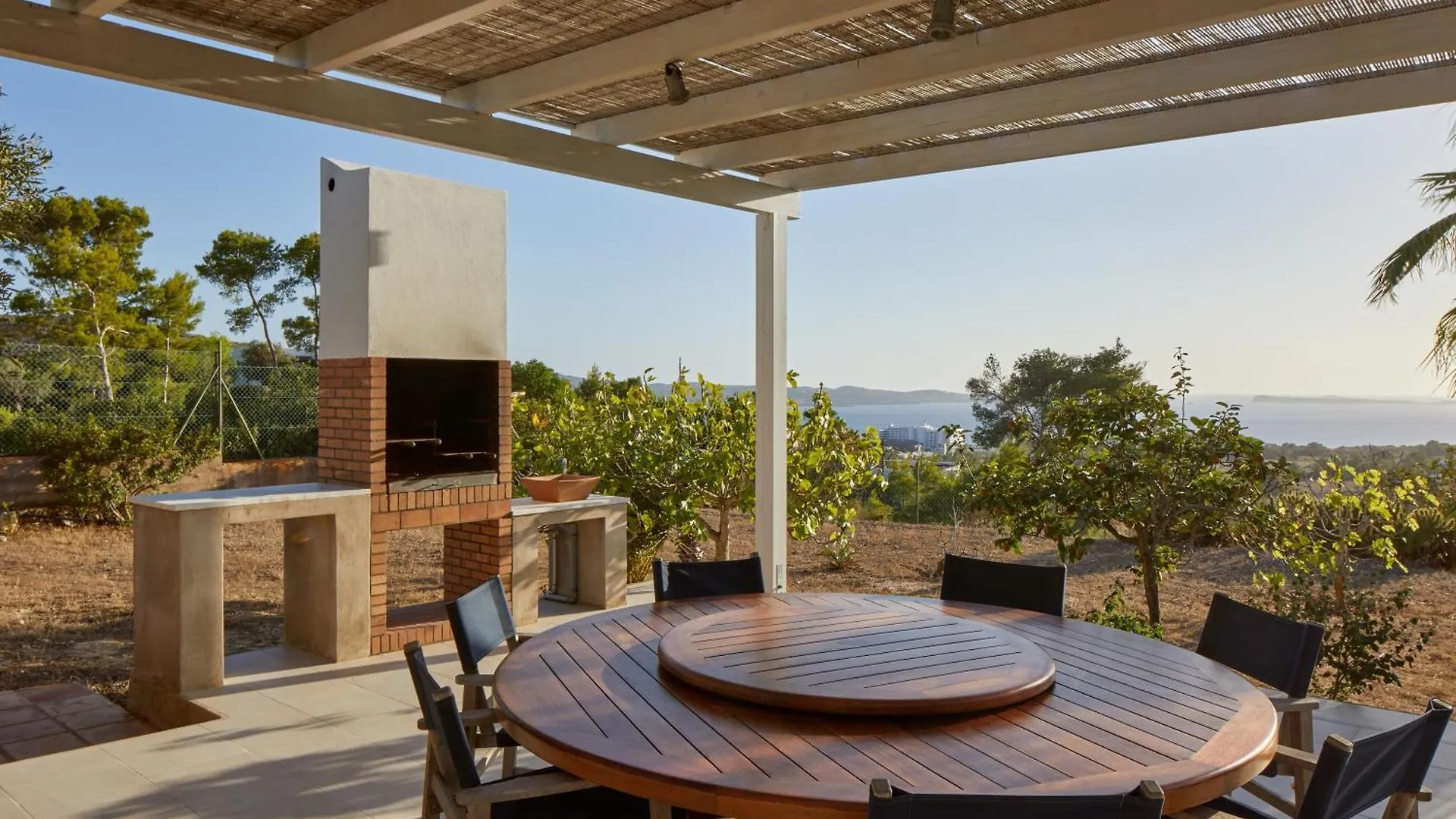 Villa Can Joan I - Fantastic Sunset Views And Family Friendly - San Antonio  San Antonio (Ibiza)