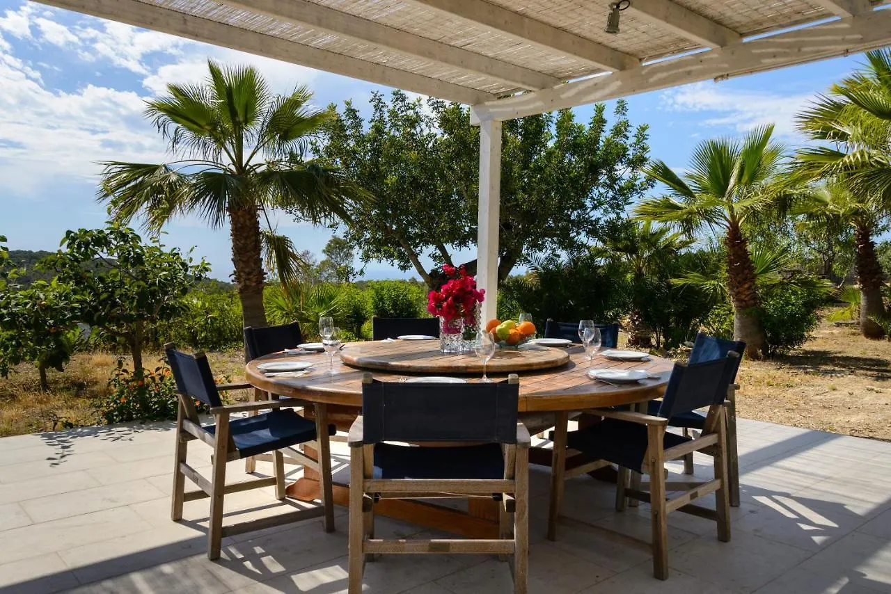 Villa Can Joan I - Fantastic Sunset Views And Family Friendly - San Antonio  Spain