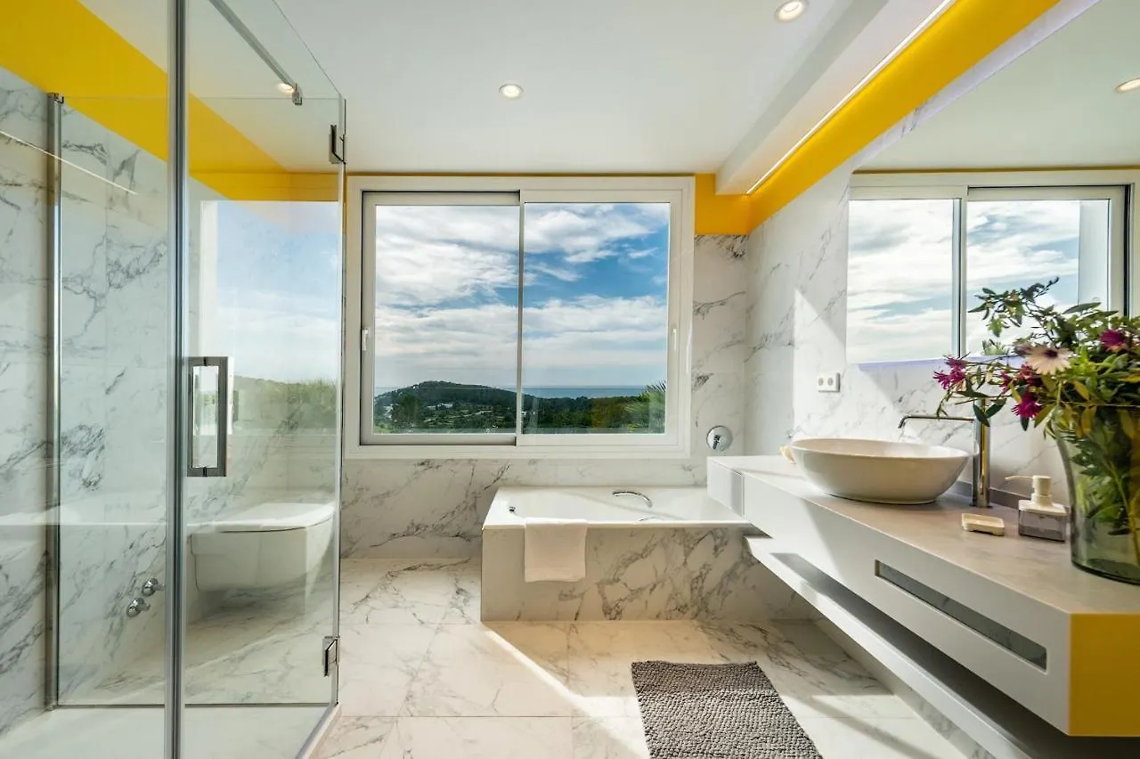Villa Can Joan I - Fantastic Sunset Views And Family Friendly - San Antonio  San Antonio (Ibiza)